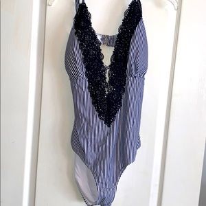 Brand New With Tags: Swimsuit from Cupshe